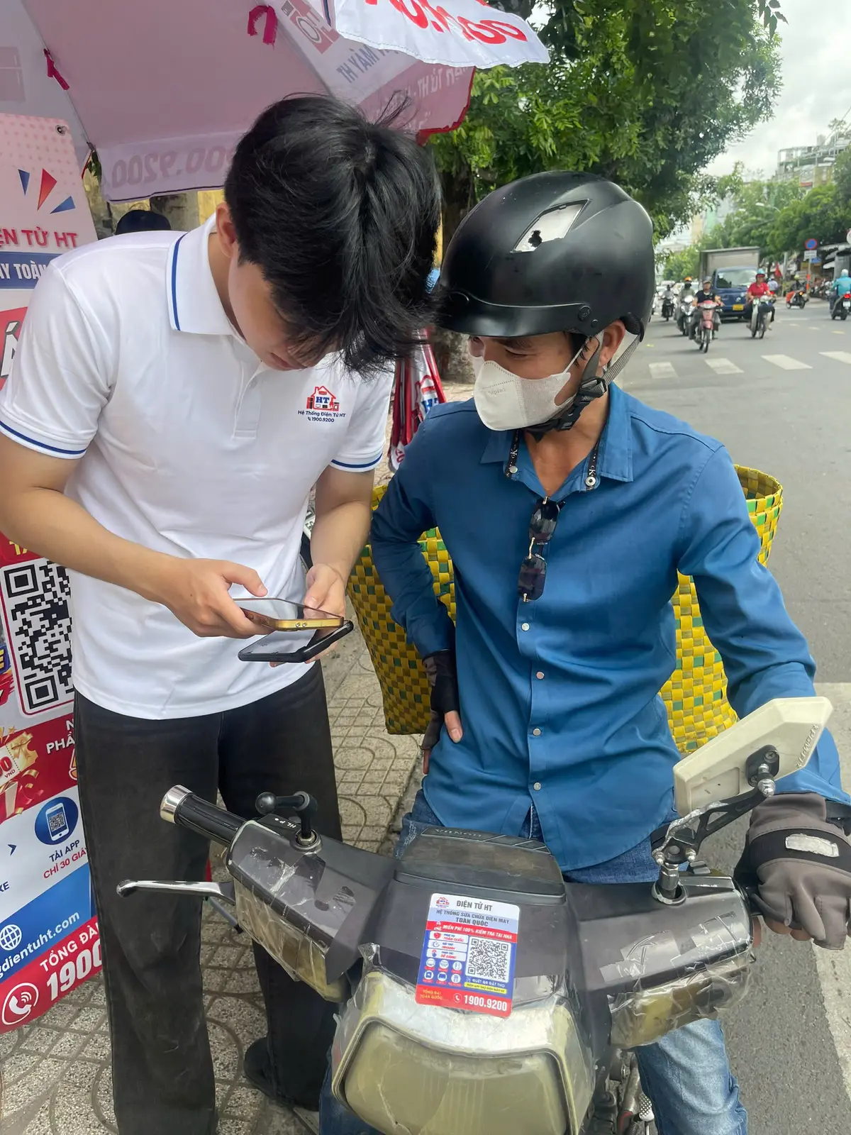 Hình ảnh thực tế chương trình Ghé Dán Một Giây tại Tân Phú