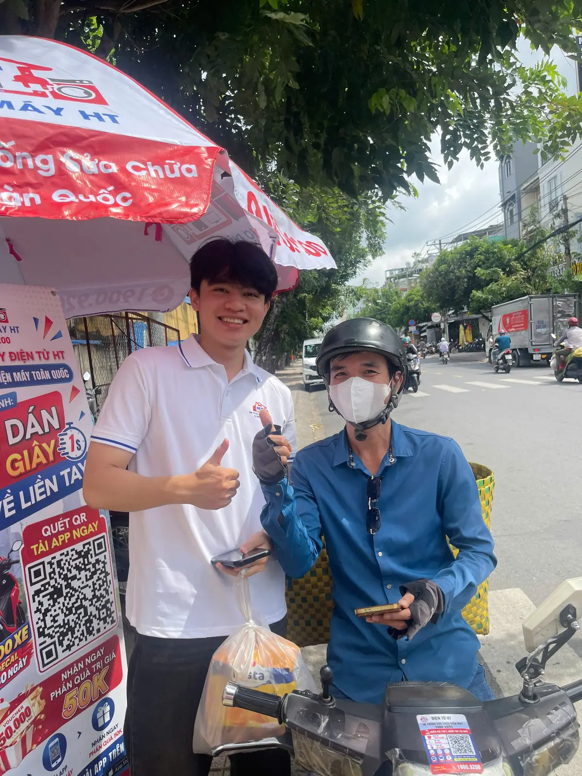 Hình ảnh thực tế chương trình Ghé Dán Một Giây tại Tân Phú