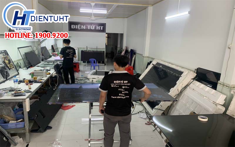 Trung tâm bảo hành sửa chữa tivi LG quận Tân Phú - Điện Tử HT