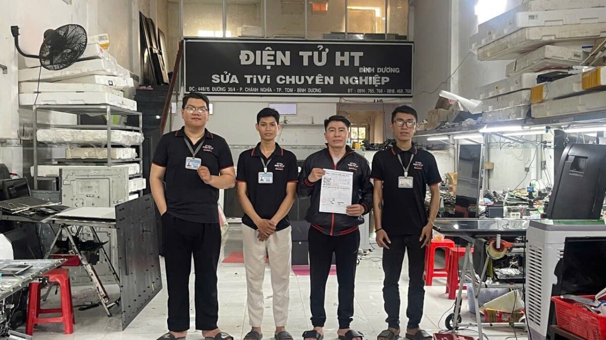 Kỹ thuật viên chi nhánh Bình Dương - Tiếp nhận sửa chữa tủ lạnh chuyên nghiệp và uy tín.