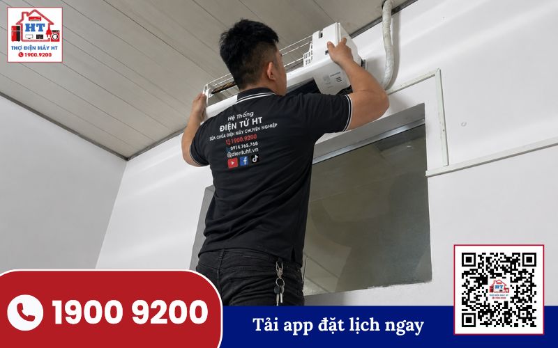 Ảnh kỹ thuật viên 2 - Điện Tử HT Kỹ thuật viên Điện Tử HT sửa máy lạnh tại Quận 7