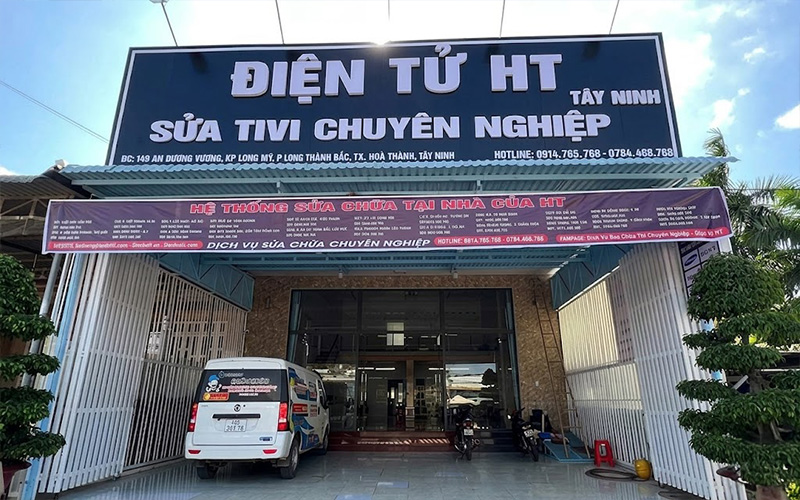 Trạm sửa loa kéo HT tại Tây Ninh Hình ảnh trạm sửa loa kéo của Hệ Thống Điện Tử HT tại Tây Ninh