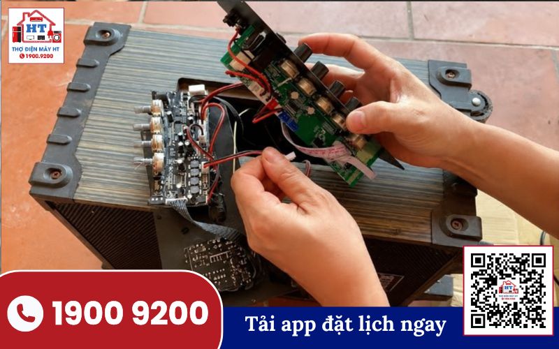 Kiểm tra bo mạch loa kéo Kỹ thuật viên Điện Tử HT kiểm tra bo mạch loa kéo tại Phan Thiết