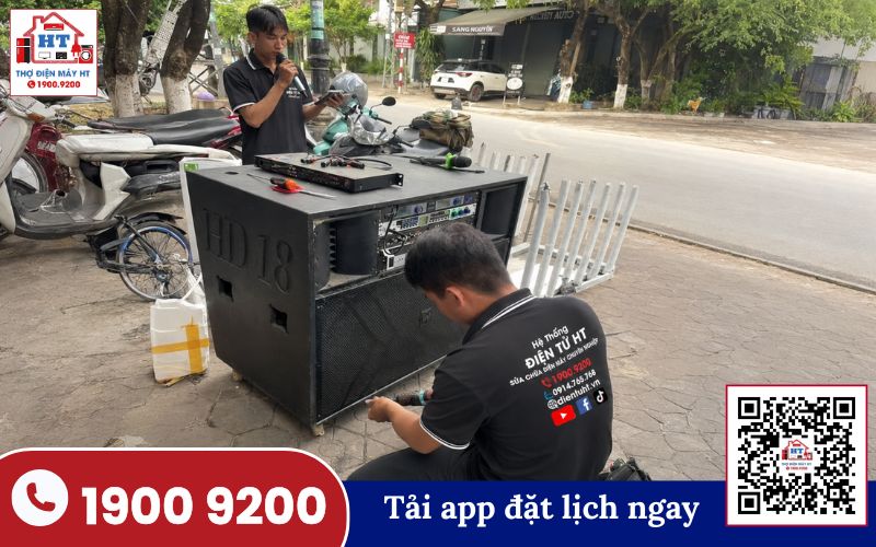 Kiểm tra loa kéo tại nhà Kỹ thuật viên HT kiểm tra loa kéo tại nhà khách hàng ở Gia Lai