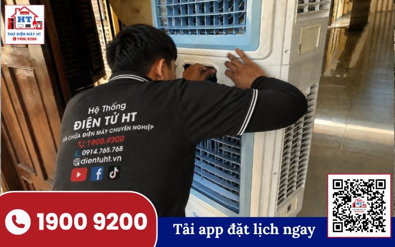 Kỹ thuật viên HT kiểm tra quạt hơi nước Kỹ thuật viên Điện Tử HT kiểm tra quạt hơi nước tại nhà khách hàng ở Phan Thiết