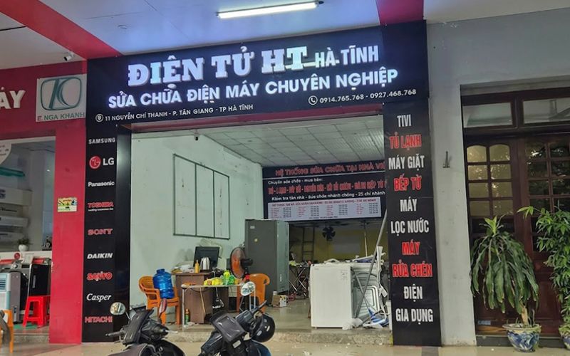 Trạm Điện Tử HT Hà Tĩnh tại 11 Nguyễn Chí Thanh, Tân Giang, TP. Hà Tĩnh